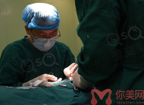 黄开亮隆鼻