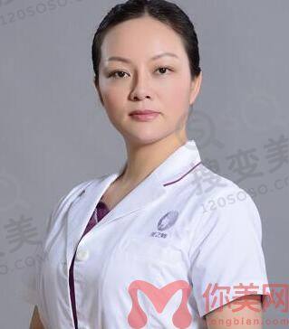 解灿