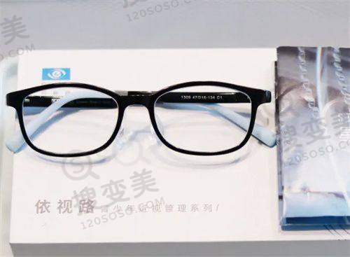 乌鲁木齐普瑞眼科医院收费贵吗？给大家整理了乌市普瑞眼科医院价格表~收费真不贵——医生技术优势